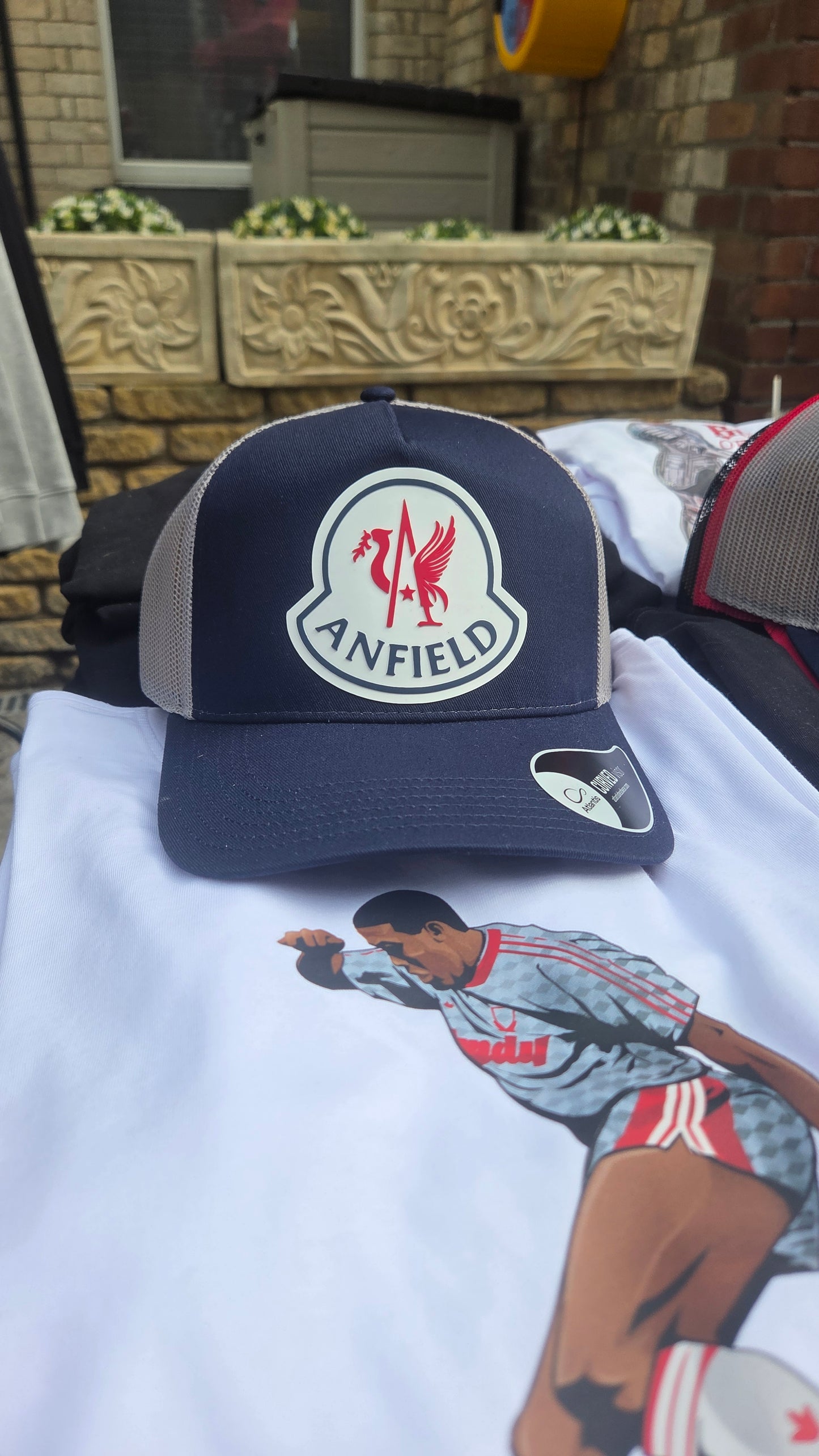 Anfield Piste Rubberised Logo Cap